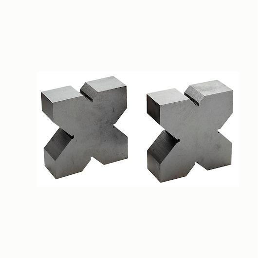 Facom 1202 V-block steel set, industrial-grade, angled, two pieces, front view on white background.