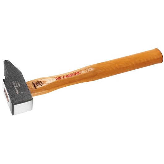 Facom 200H_60 carpenter's hammer with wooden handle, side angle on white background.