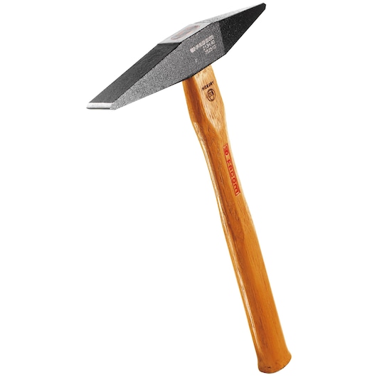 Facom 213H_40 mason's hammer with black metal head and lacquered wooden handle, angled view on white background.