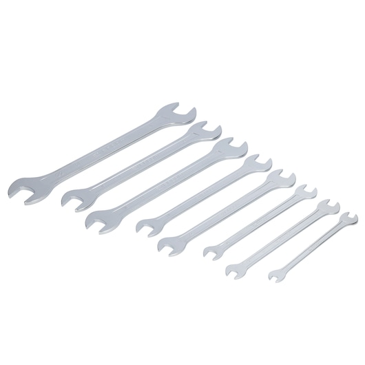 Facom 31_JE8T photography of eight silver open-end wrenches in assorted sizes, angled on white background.