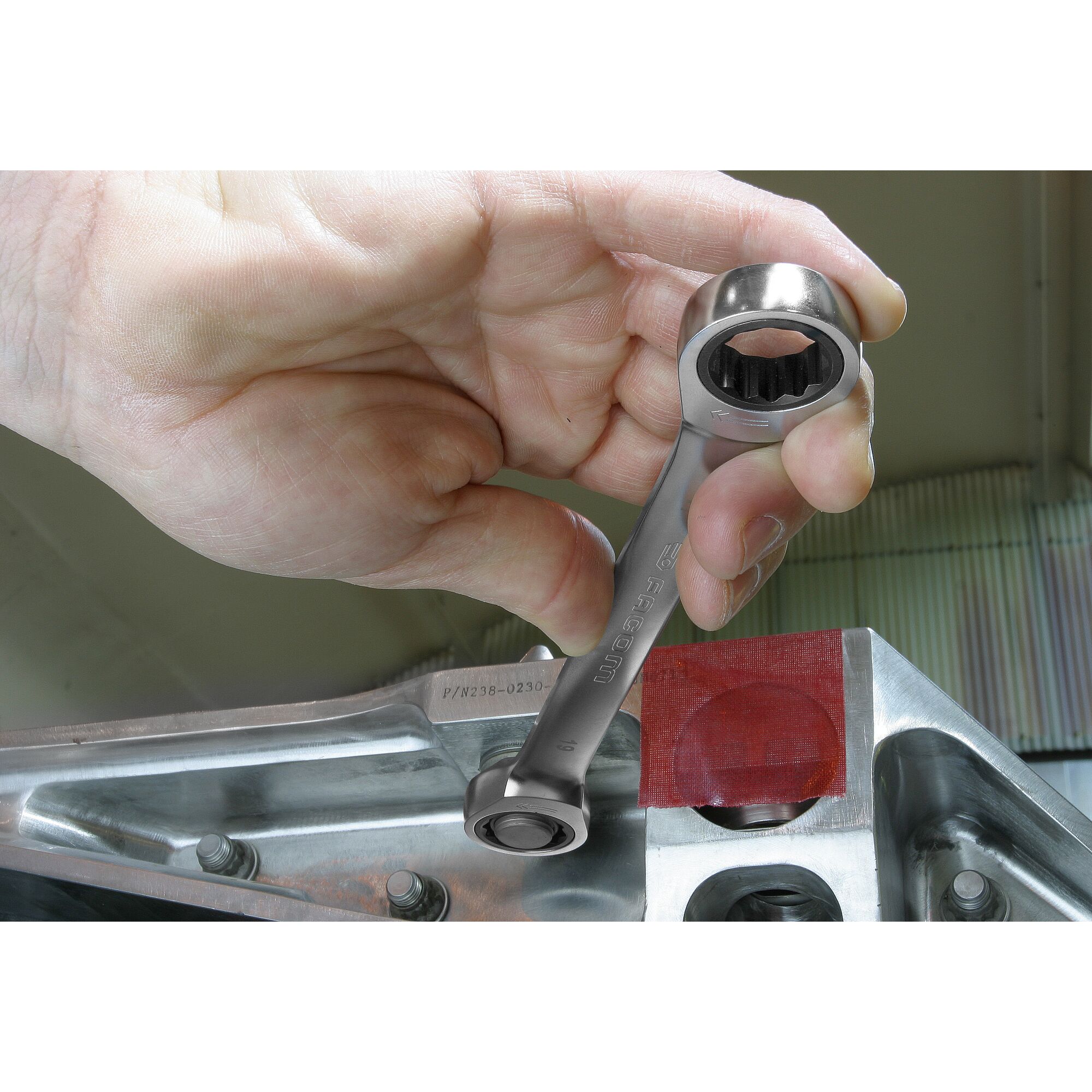 Straight Double Box-End Ratchet Wrench, 21 x 23 mm | FACOM Straight Double Box-End Ratchet Wrench, 21 x 23 mm | FACOM
