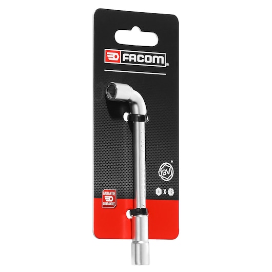 Facom PIPE_WRENCH_12_PANS_7MM chrome pipe wrench on retail card, front angle, photography.