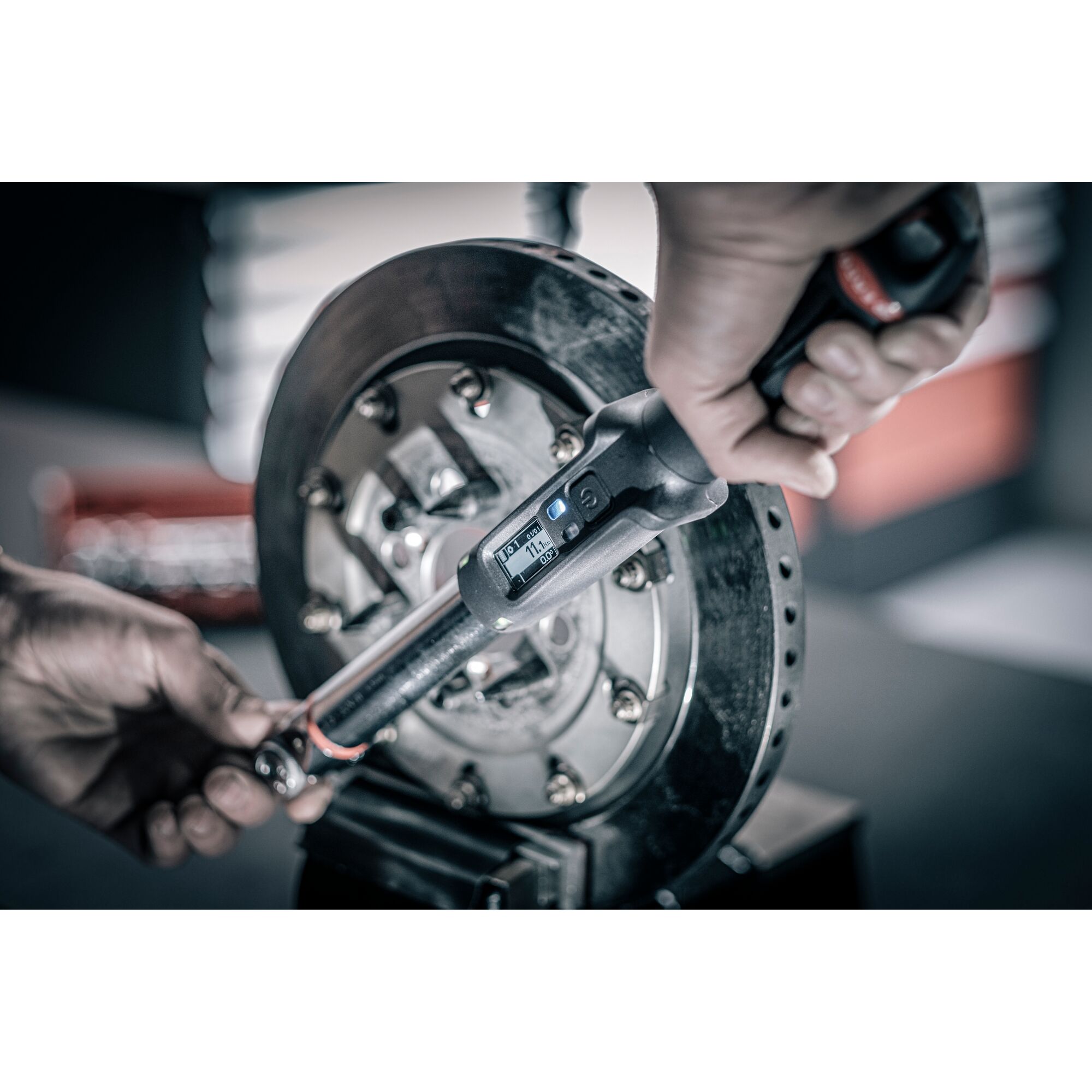 1/4 in. Smart Torque Wrench, 6-30Nm | FACOM