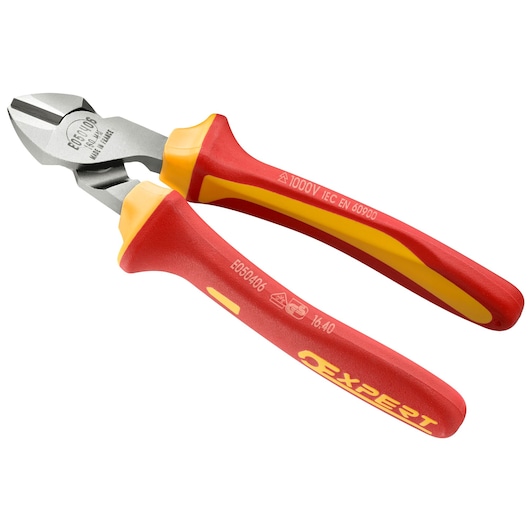 Facom E050406 insulated diagonal cutting pliers, red and yellow handles, side angle, white background.