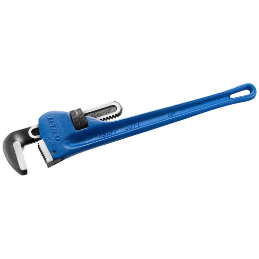 Facom E117824 blue heavy-duty pipe wrench, side angle, metal jaws and textured handle.