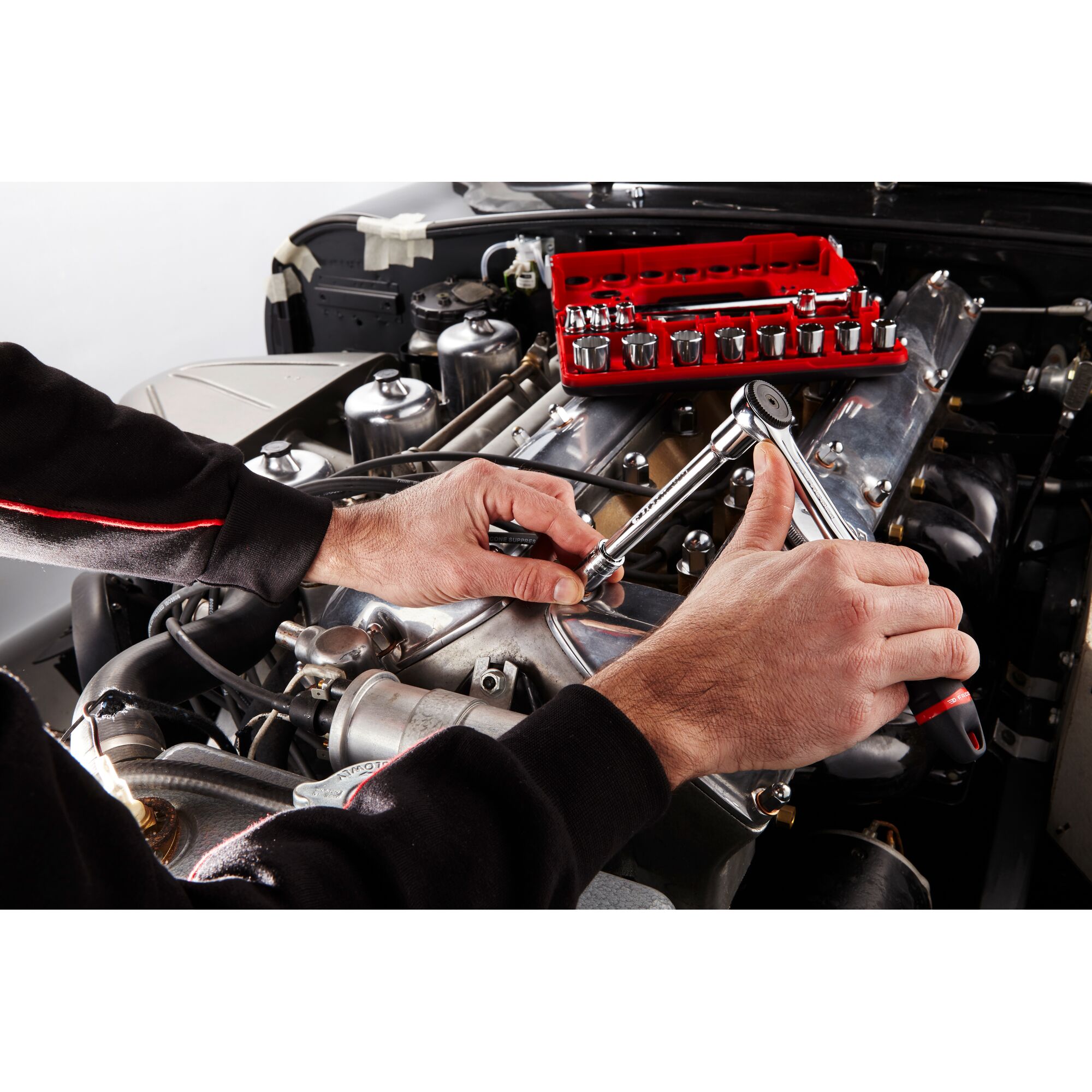 3/8 in. DBOX Performance Round Head Ratchet & Socket Set (18